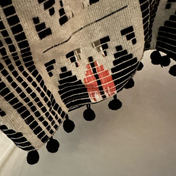 SAYLOR Romper Size XS - Picture 8 of 8